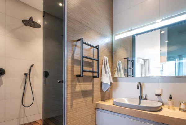 Quel artisant choisir pour rénover sa salle de bain en Vendée